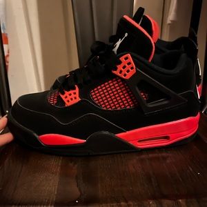 Jordan 4 red thunder size 7.5 men